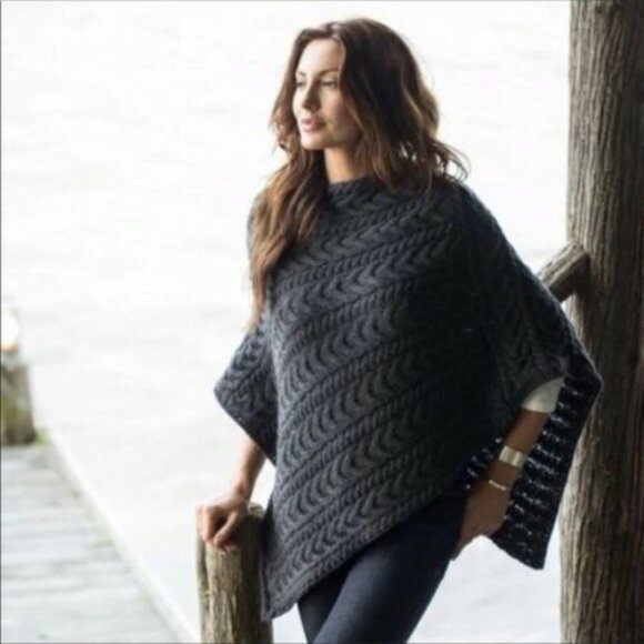 Guideboat Irish Cable Knit Poncho Sweater Virgin Wool Women's Size S/M H11612 - Picture 10 of 12